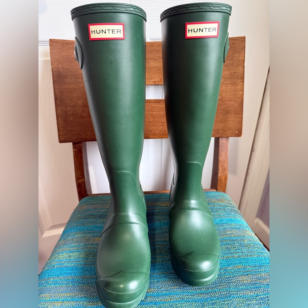 Hunter Women's Tall Rain Boots in Dark Green